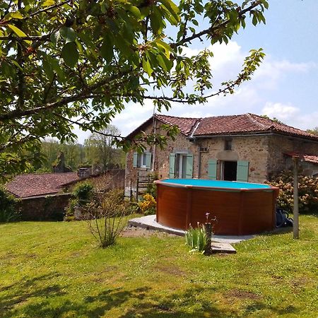 Cottage By The Chateau With Pool In National Parc Les Salles-Lavauguyon Eksteriør bilde