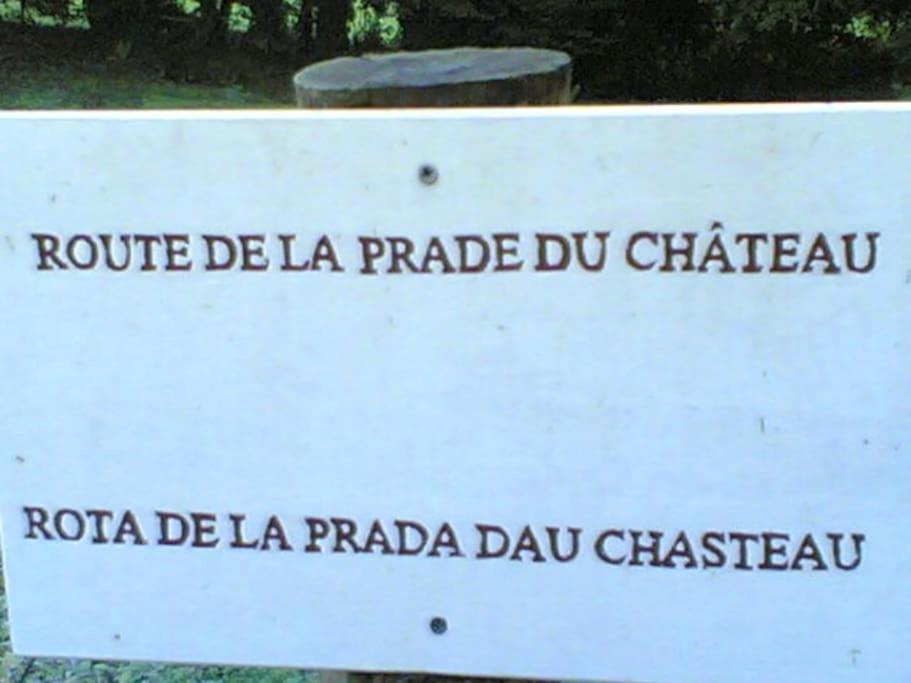 Cottage By The Chateau With Pool In National Parc Les Salles-Lavauguyon Eksteriør bilde