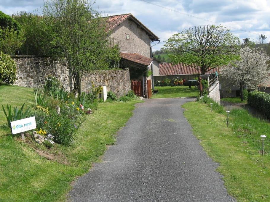 Cottage By The Chateau With Pool In National Parc Les Salles-Lavauguyon Eksteriør bilde