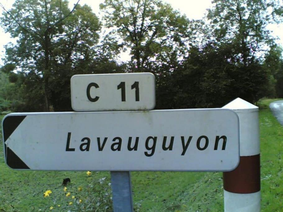 Cottage By The Chateau With Pool In National Parc Les Salles-Lavauguyon Eksteriør bilde