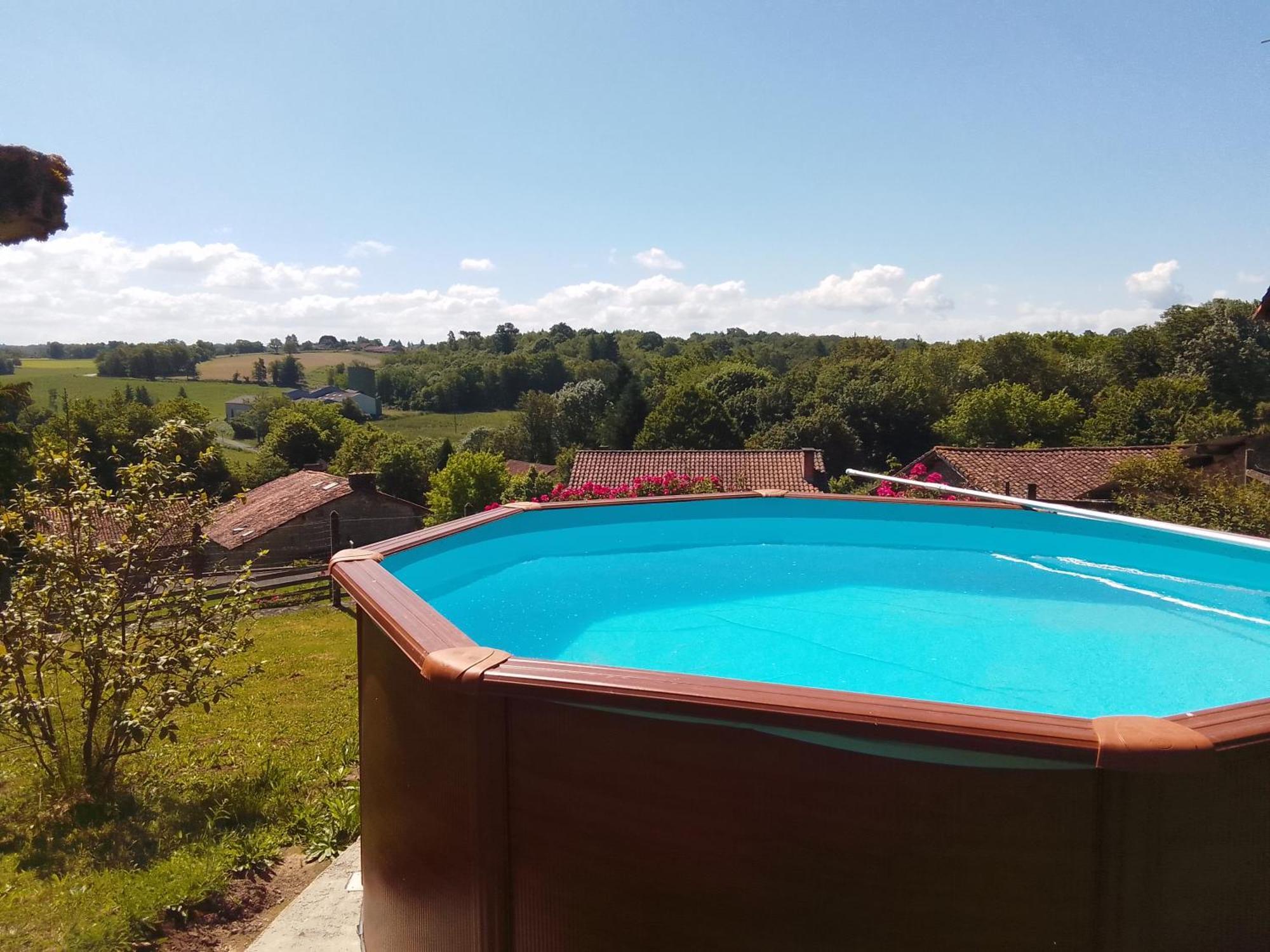 Cottage By The Chateau With Pool In National Parc Les Salles-Lavauguyon Eksteriør bilde